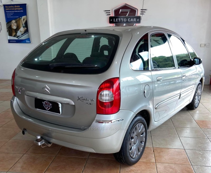 C3 1.6 PICASSO GLX 16V FLEX 4P MANUAL - 2011 - IGREJINHA