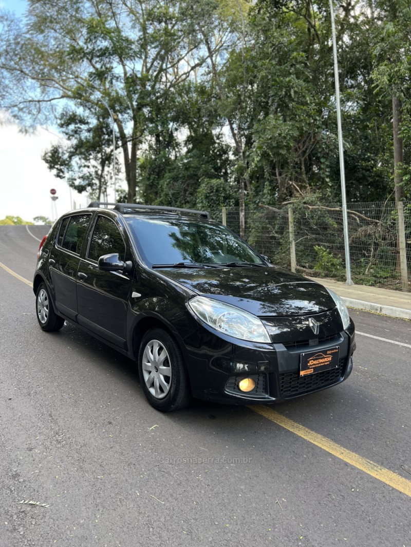 SANDERO 1.6 EXPRESSION 16V FLEX 4P MANUAL - 2012 - LAJEADO