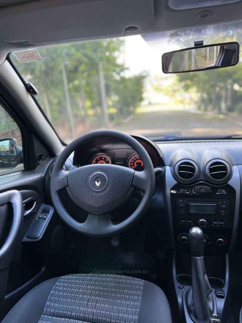 SANDERO 1.6 EXPRESSION 16V FLEX 4P MANUAL - 2012 - LAJEADO