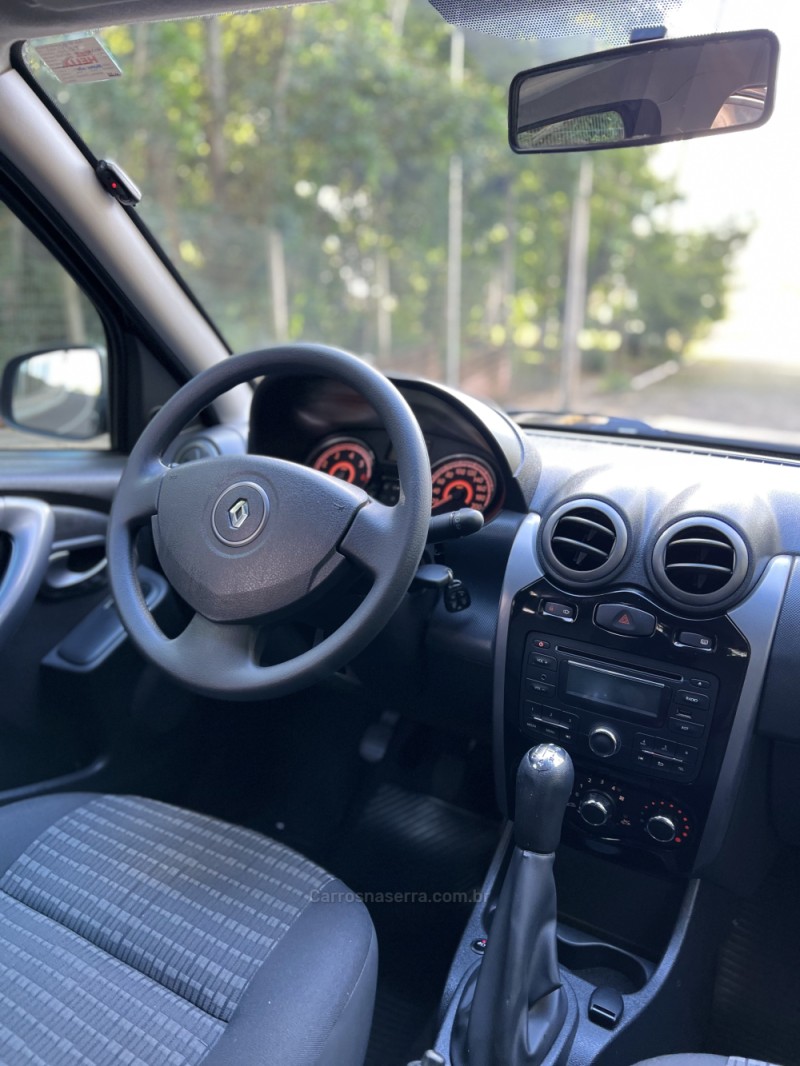 SANDERO 1.6 EXPRESSION 16V FLEX 4P MANUAL - 2012 - LAJEADO