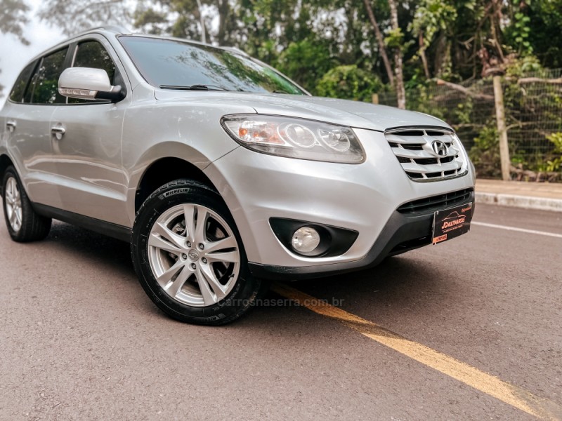 SANTA FÉ 3.5 MPFI GLS 7 LUGARES V6 24V 285CV GASOLINA 4P AUTOMÁTICO - 2011 - LAJEADO