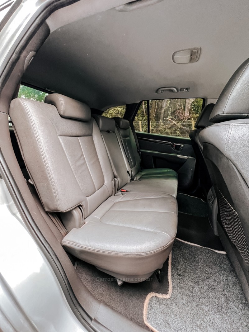 SANTA FÉ 3.5 MPFI GLS 7 LUGARES V6 24V 285CV GASOLINA 4P AUTOMÁTICO - 2011 - LAJEADO