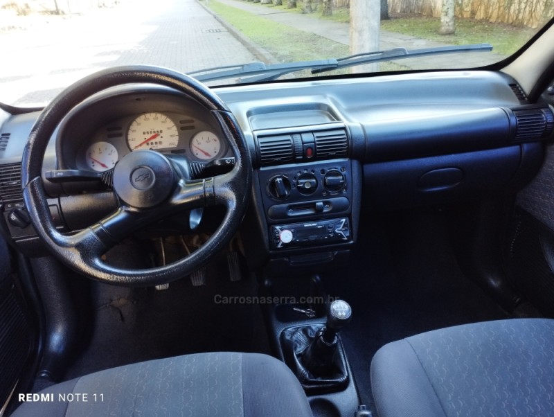 CORSA 1.0 MPFI WIND 8V GASOLINA 2P MANUAL - 2001 - CAXIAS DO SUL