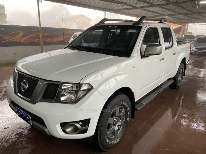 frontier 2.5 sv attack 4x4 cd turbo eletronic diesel 4p automatico 2015 canela