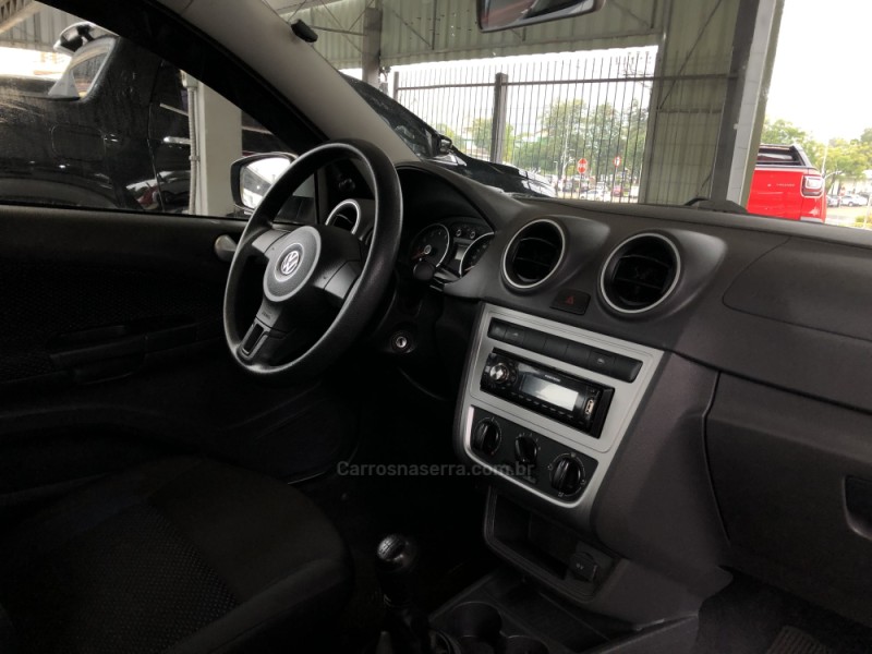 VOYAGE 1.6 MI TRENDLINE 8V FLEX 4P MANUAL - 2016 - BOM PRINCíPIO
