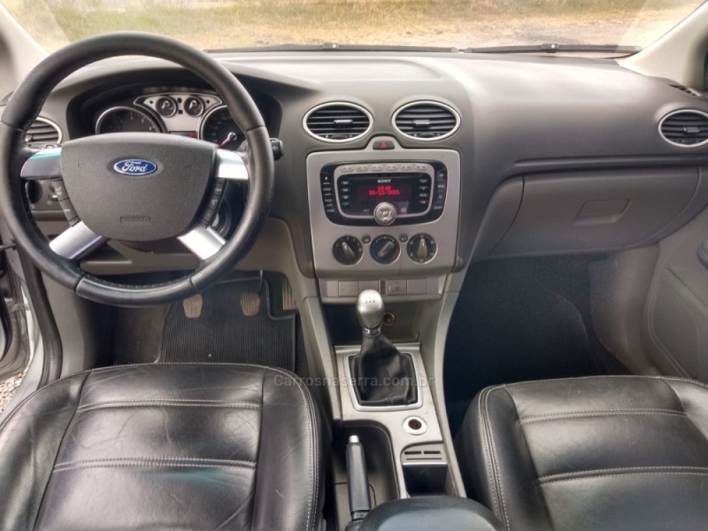 FOCUS 2.0 FC 16V GASOLINA 4P MANUAL - 2009 - FARROUPILHA