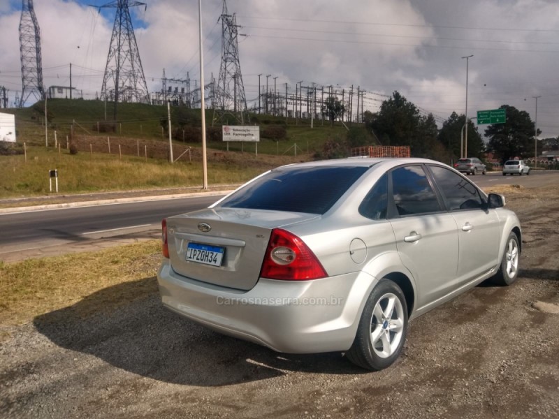 FOCUS 2.0 FC 16V GASOLINA 4P MANUAL - 2009 - FARROUPILHA