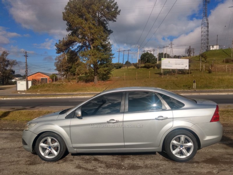 FOCUS 2.0 FC 16V GASOLINA 4P MANUAL - 2009 - FARROUPILHA