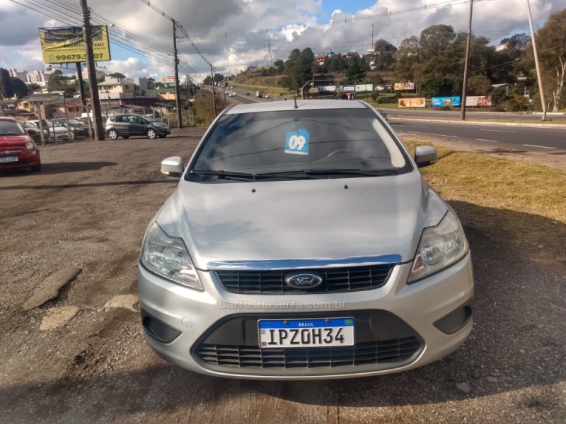 FOCUS 2.0 FC 16V GASOLINA 4P MANUAL - 2009 - FARROUPILHA