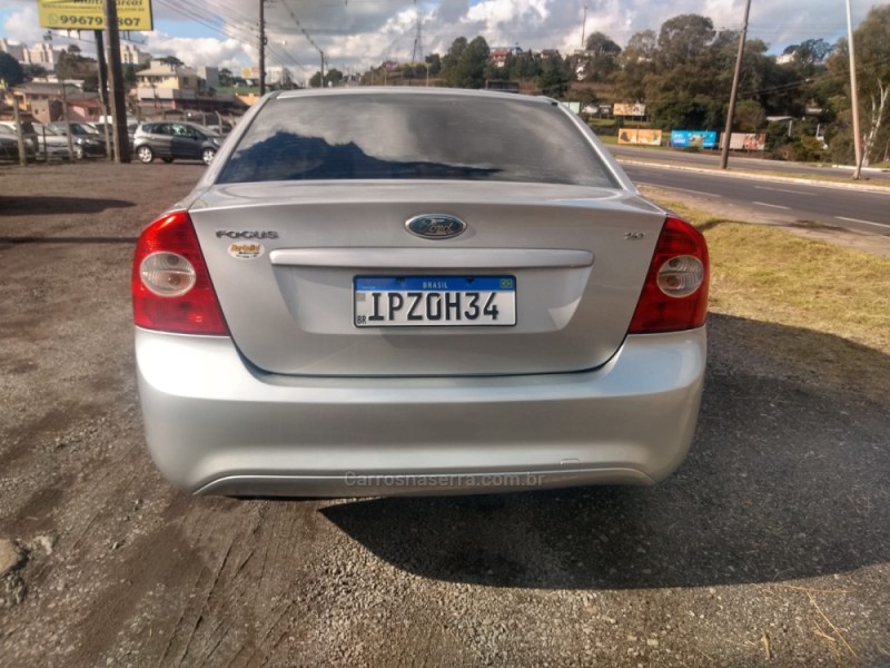 FOCUS 2.0 FC 16V GASOLINA 4P MANUAL - 2009 - FARROUPILHA