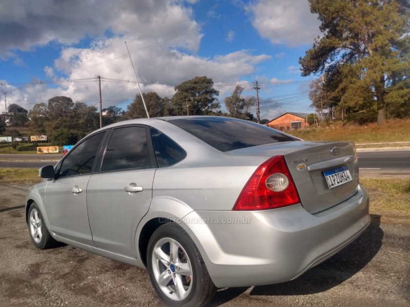 FOCUS 2.0 FC 16V GASOLINA 4P MANUAL - 2009 - FARROUPILHA