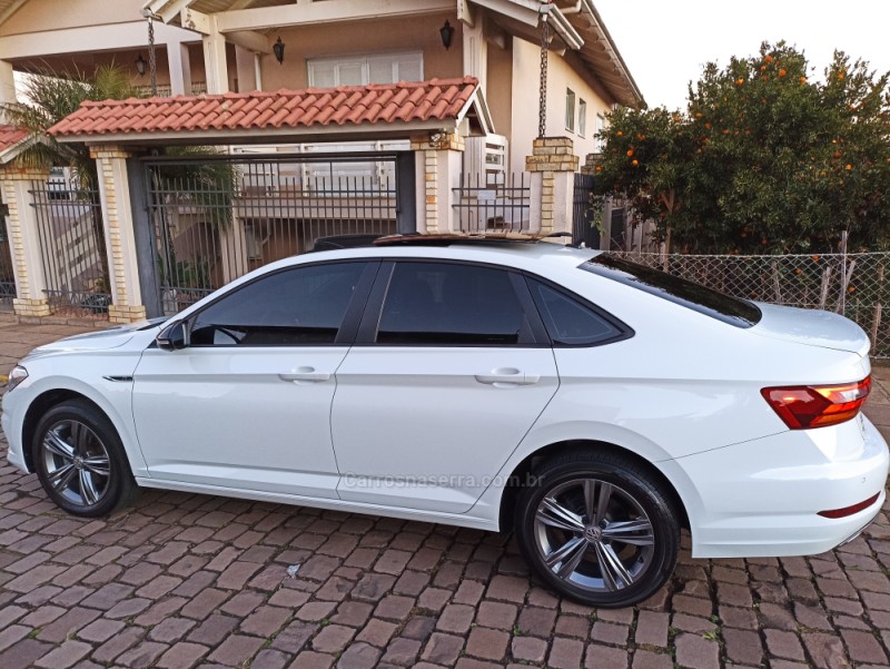 JETTA 1.4 R-LINE 250 16V TSI FLEX 4P AUTOMÁTICO - 2019 - VERANóPOLIS