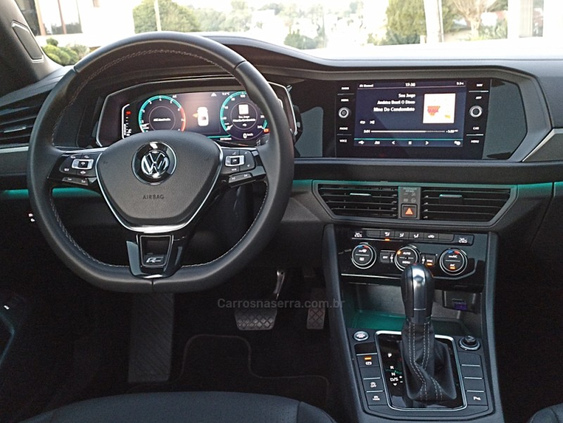 JETTA 1.4 R-LINE 250 16V TSI FLEX 4P AUTOMÁTICO - 2019 - VERANóPOLIS