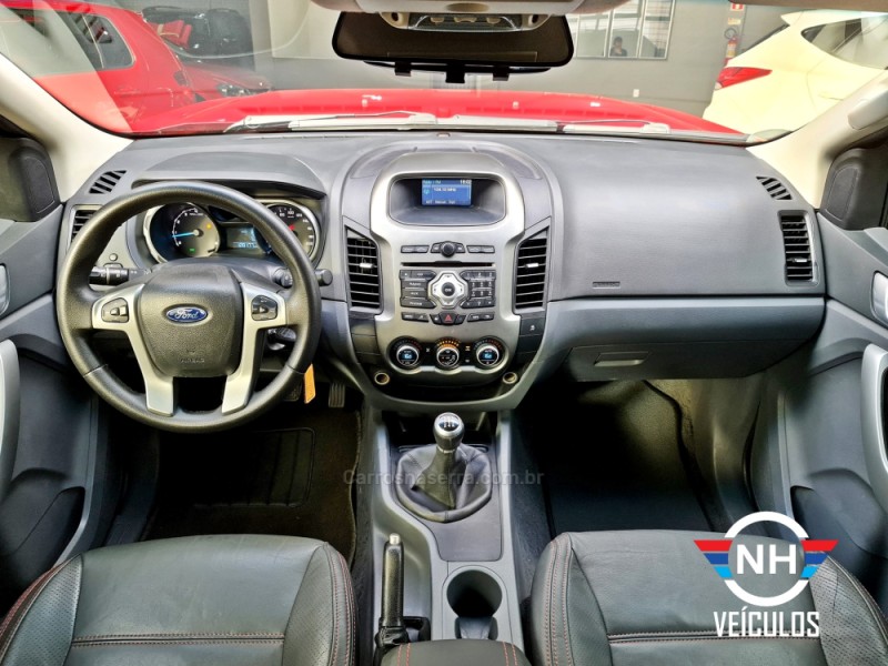 RANGER 2.5 XLT 4X2 CD 16V FLEX 4P MANUAL - 2013 - NOVO HAMBURGO