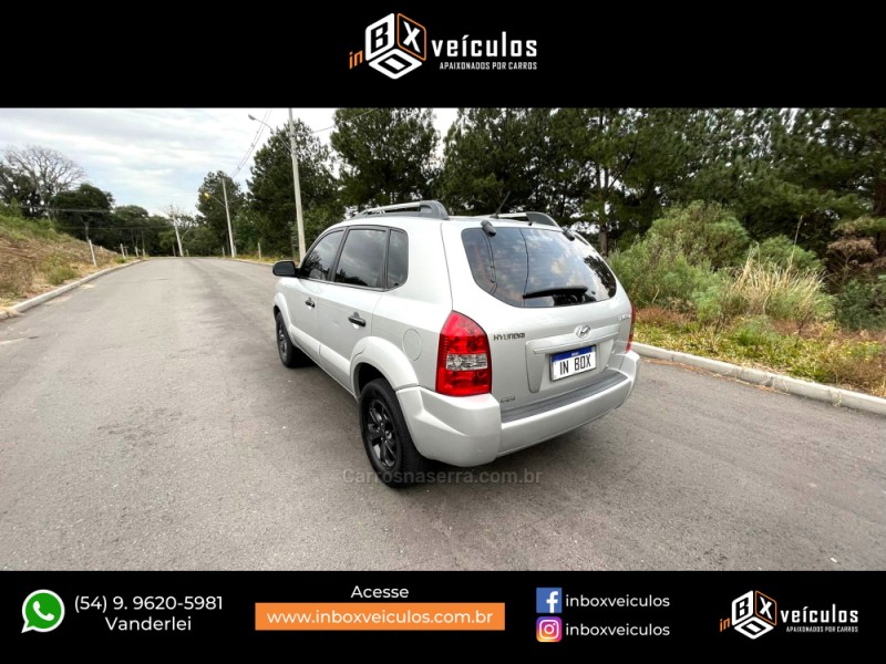 TUCSON 2.0 GL 2WD 16V GASOLINA 4P MANUAL - 2010 - GRAMADO