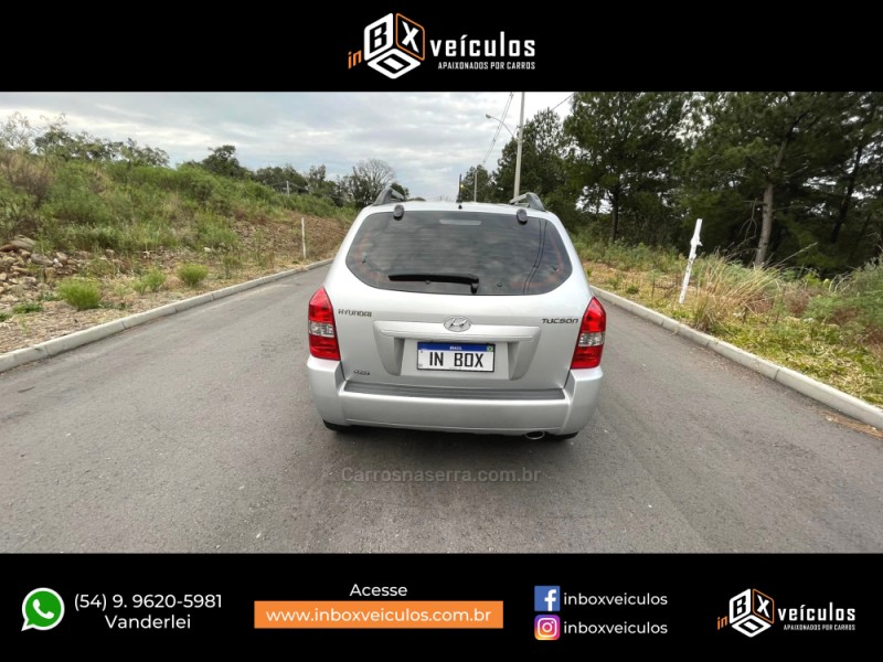 TUCSON 2.0 GL 2WD 16V GASOLINA 4P MANUAL - 2010 - GRAMADO