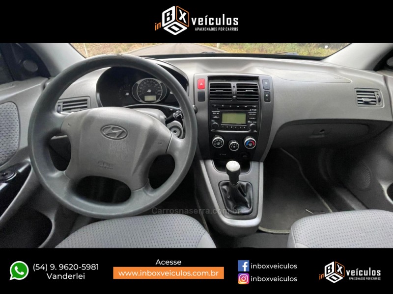 TUCSON 2.0 GL 2WD 16V GASOLINA 4P MANUAL - 2010 - GRAMADO