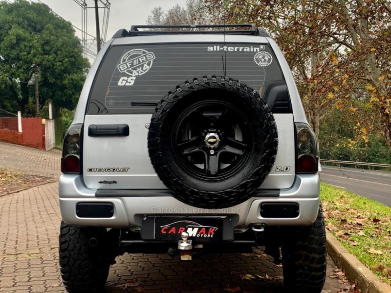TRACKER 2.0 4X4 16V GASOLINA 4P MANUAL - 2008 - DOIS IRMãOS