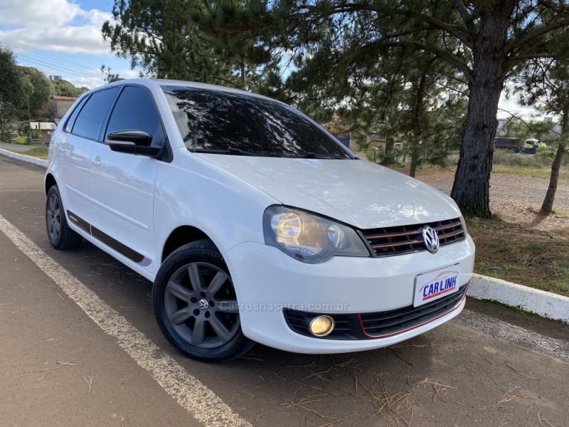 POLO 1.6 MI SPORTLINE 8V FLEX 4P MANUAL - 2013 - VACARIA