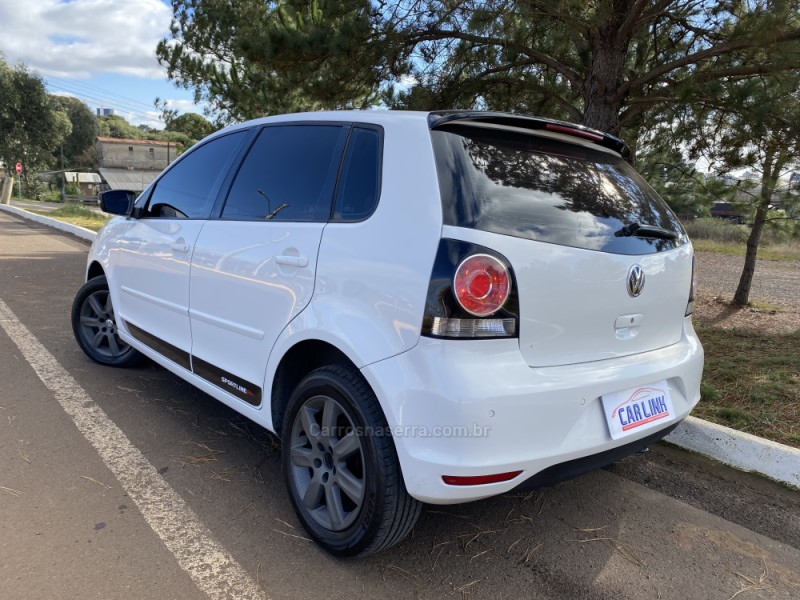 POLO 1.6 MI SPORTLINE 8V FLEX 4P MANUAL - 2013 - VACARIA