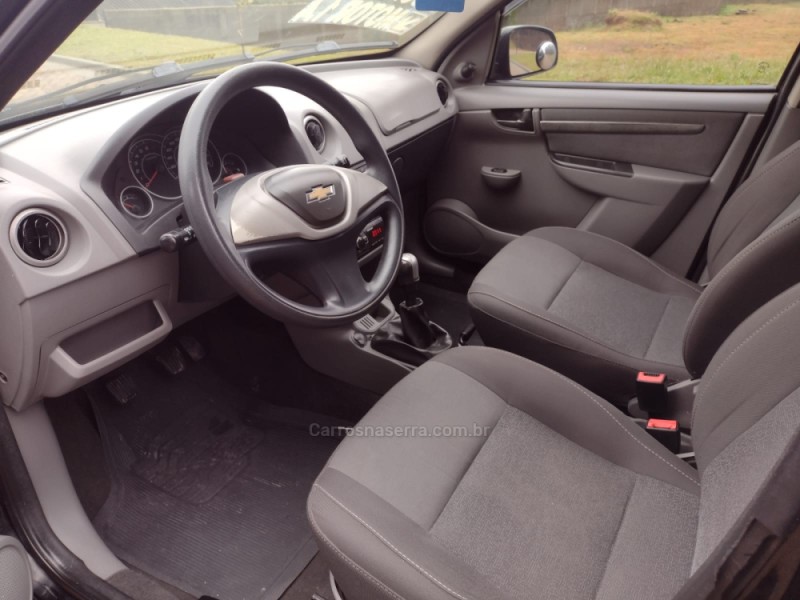 PRISMA 1.4 MPFI LT 8V FLEX 4P MANUAL - 2012 - CANELA