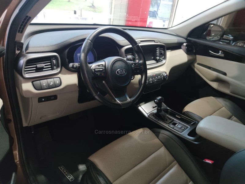 SORENTO 3.3 EX V6 24V GASOLINA 4P 7 LUGARES AUTOMATICO - 2016 - CAXIAS DO SUL