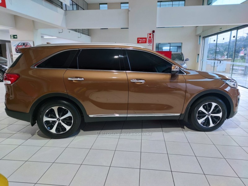 SORENTO 3.3 EX V6 24V GASOLINA 4P 7 LUGARES AUTOMATICO - 2016 - CAXIAS DO SUL