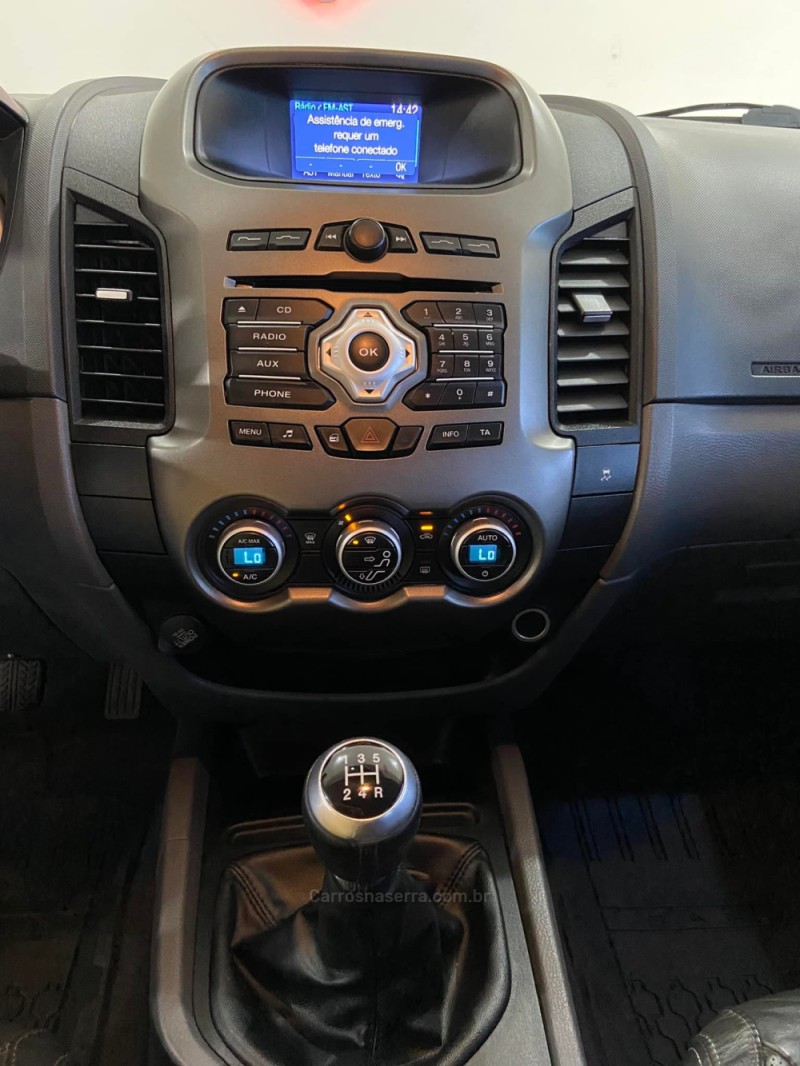 RANGER 2.5 XLT 4X2 CD 16V FLEX 4P MANUAL - 2015 - IGREJINHA