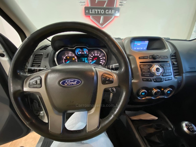 RANGER 2.5 XLT 4X2 CD 16V FLEX 4P MANUAL - 2015 - IGREJINHA