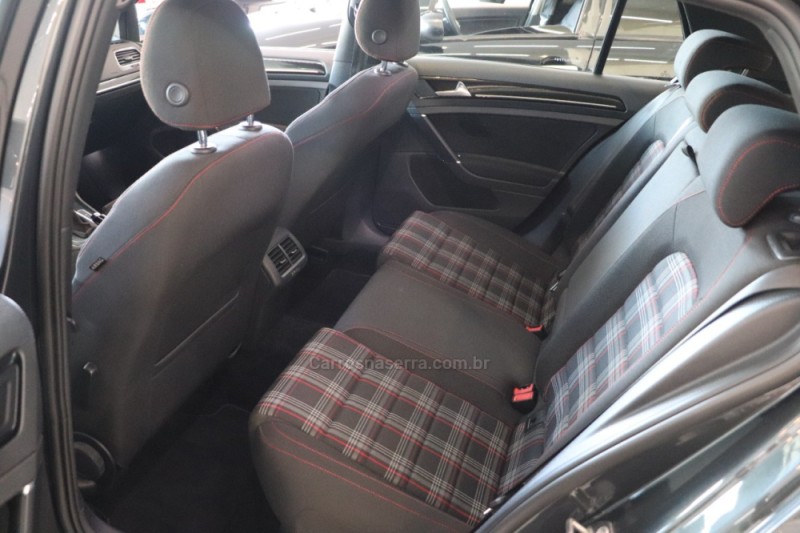 GOLF 2.0 TSI GTI 16V TURBO GASOLINA 4P AUTOMÁTICO - 2017 - CAXIAS DO SUL