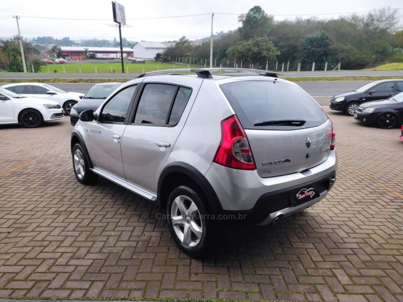 SANDERO 1.6 STEPWAY 16V FLEX 4P MANUAL - 2011 - PAROBé