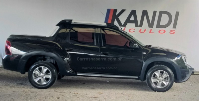 DUSTER OROCH 2.0 16V FLEX DYNAMIQUE AT 4P AUTOMÁTICO - 2017 - CAXIAS DO SUL