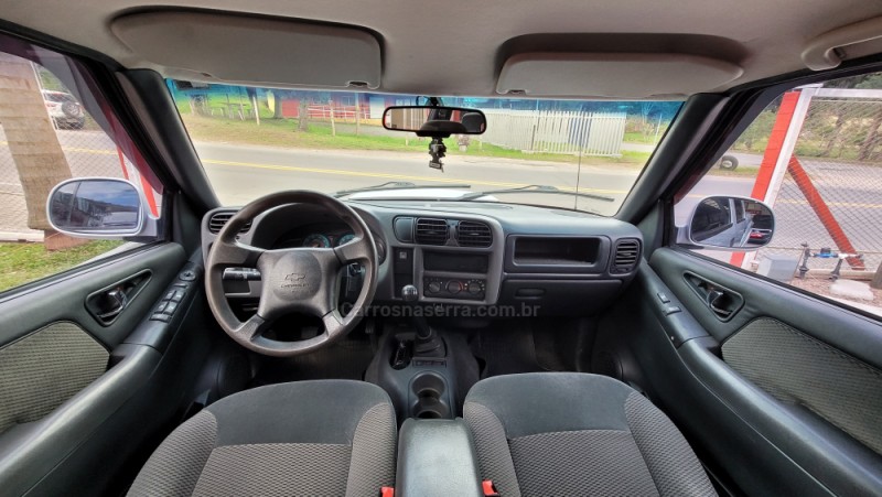 S10 2.4 MPFI RODEIO 4X2 CD 8V FLEX 4P MANUAL - 2011 - CAXIAS DO SUL