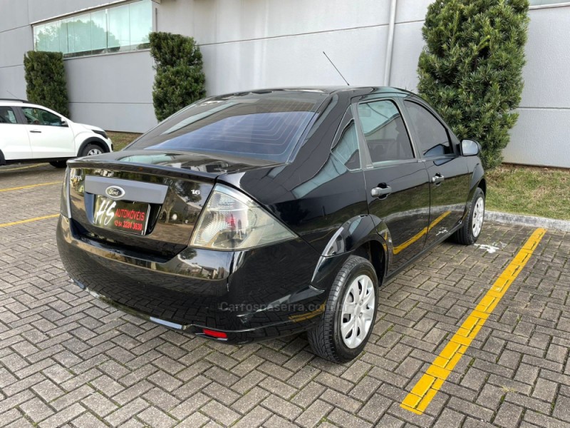 FIESTA 1.6 MPI SEDAN 8V FLEX 4P MANUAL - 2012 - CAXIAS DO SUL