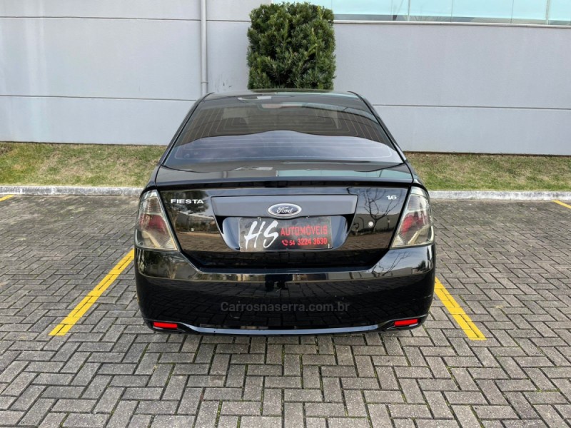 FIESTA 1.6 MPI SEDAN 8V FLEX 4P MANUAL - 2012 - CAXIAS DO SUL