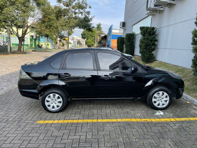 FIESTA 1.6 MPI SEDAN 8V FLEX 4P MANUAL - 2012 - CAXIAS DO SUL