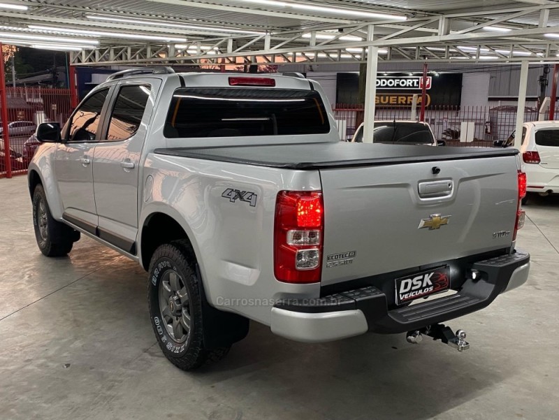 S10 2.5 LT 4X4 CD 16V FLEX 4P MANUAL - 2015 - CAXIAS DO SUL
