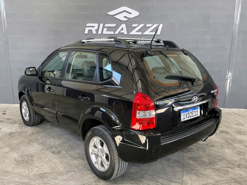 TUCSON 2.0 MPFI GLS 16V 143CV 2WD GASOLINA 4P AUTOMÁTICO - 2016 - ESTâNCIA VELHA