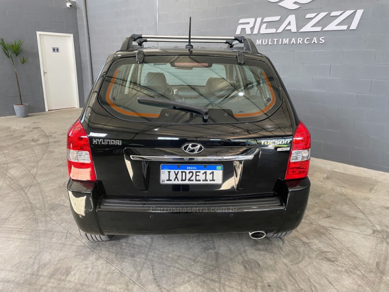 TUCSON 2.0 MPFI GLS 16V 143CV 2WD GASOLINA 4P AUTOMÁTICO - 2016 - ESTâNCIA VELHA