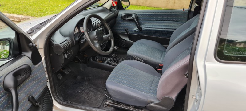 CORSA 1.0 MPFI WIND 8V GASOLINA 2P MANUAL - 2001 - BOM PRINCíPIO