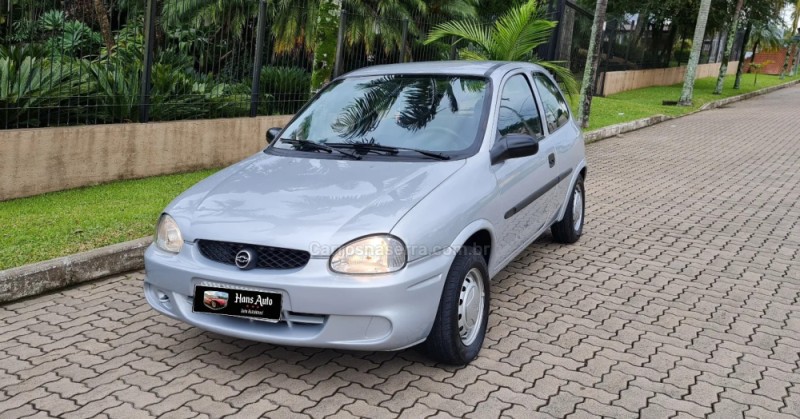 CORSA 1.0 MPFI WIND 8V GASOLINA 2P MANUAL - 2001 - BOM PRINCíPIO