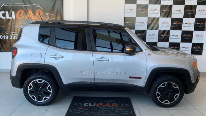 RENEGADE 2.0 16V TURBO DIESEL TRAILHAWK 4P 4X4 AUTOMÁTICO - 2016 - CAXIAS DO SUL