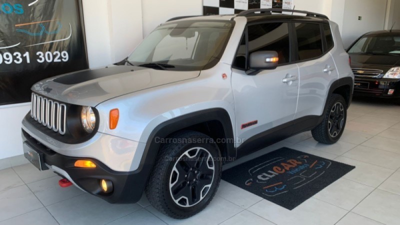 renegade 2.0 16v turbo diesel trailhawk 4p 4x4 automatico 2016 caxias do sul