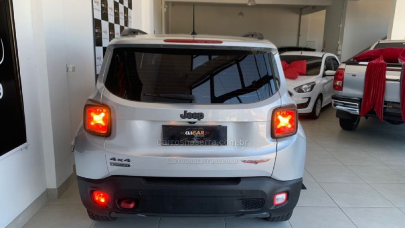 RENEGADE 2.0 16V TURBO DIESEL TRAILHAWK 4P 4X4 AUTOMÁTICO - 2016 - CAXIAS DO SUL