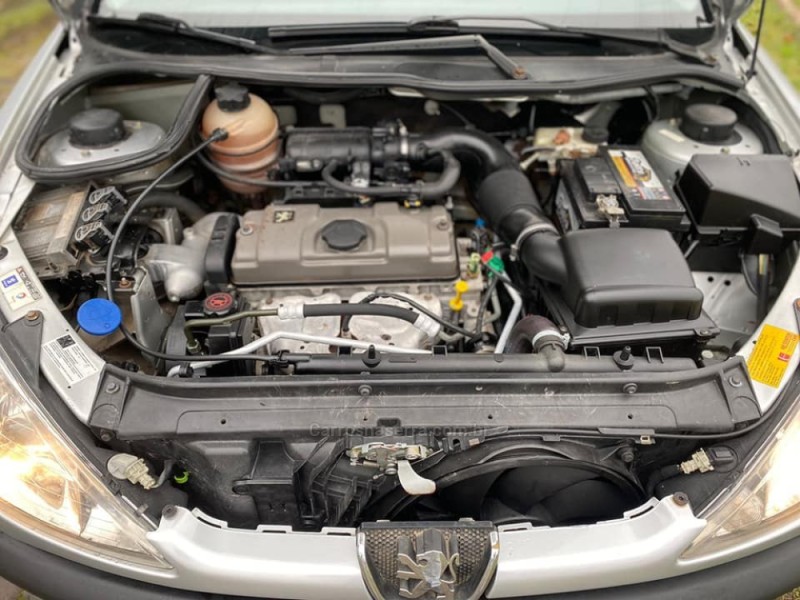 206 1.4 HOLIDAY 8V GASOLINA 4P MANUAL - 2006 - CAMPO BOM
