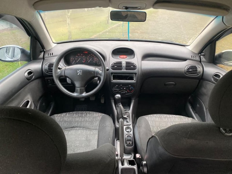 206 1.4 HOLIDAY 8V GASOLINA 4P MANUAL - 2006 - CAMPO BOM