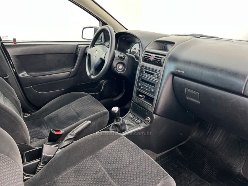 ASTRA 2.0 MPFI ADVANTAGE 8V FLEX 4P MANUAL - 2011 - CARLOS BARBOSA