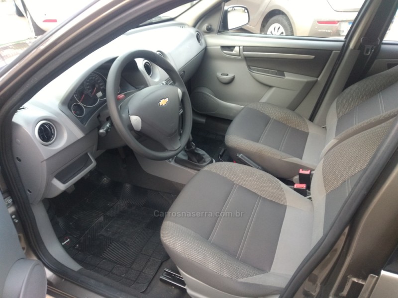 CELTA 1.0 MPFI ADVANTAGE 8V FLEX 4P MANUAL - 2014 - CAXIAS DO SUL