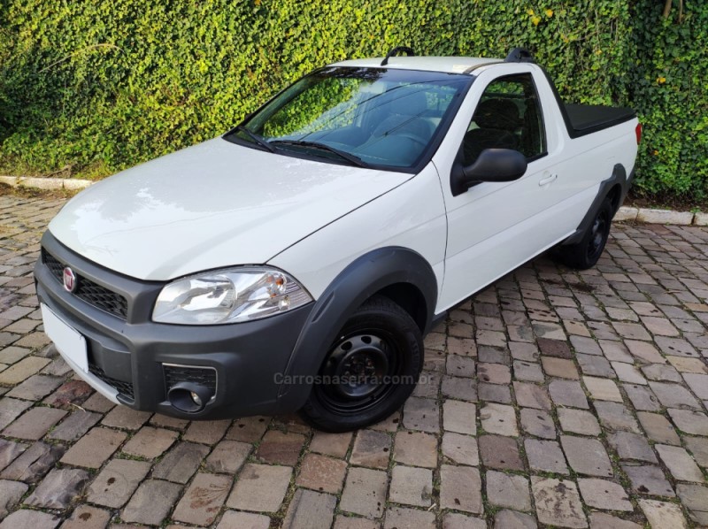 STRADA 1.4 MPI HARD WORKING CS 8V FLEX 2P MANUAL - 2017 - FARROUPILHA