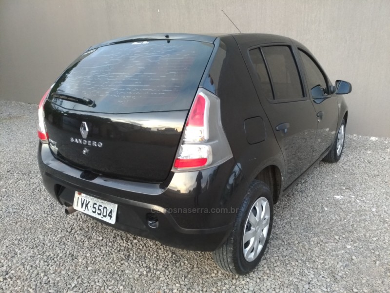 SANDERO 1.0 AUTHENTIQUE 16V FLEX 4P MANUAL - 2014 - FLORES DA CUNHA